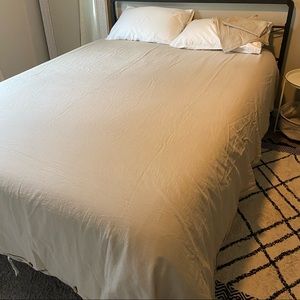 Queen Size Duvet Cover Set with Pillow Cases